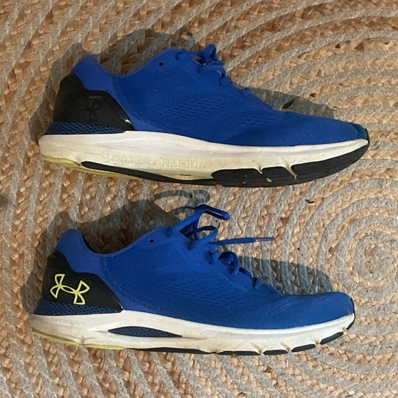 MENS Under Armour HOVR Sonic6 Running shoe . - Picture 4 of 10